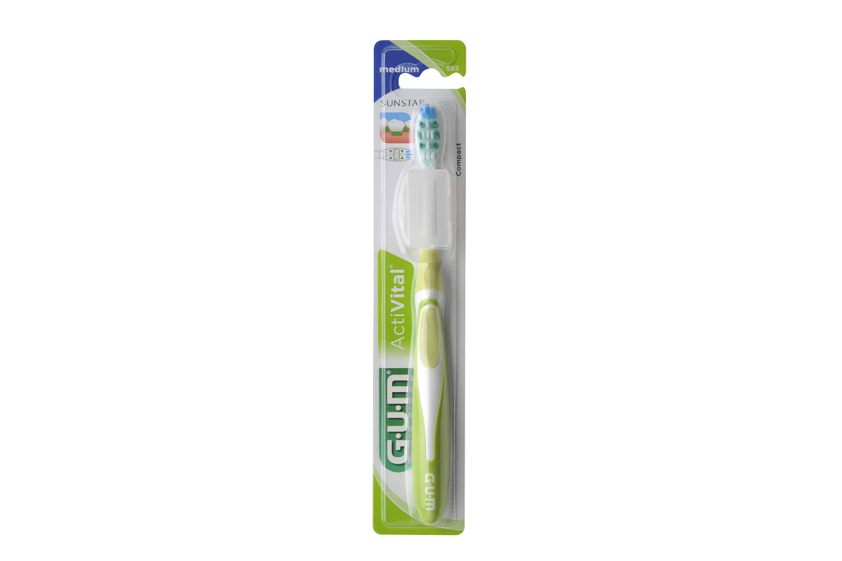 GUM ACTIVITAL MEDIUM COMPACT TOOTHBRUSH COLOR GREEN 583 - Berlin Pharmacy